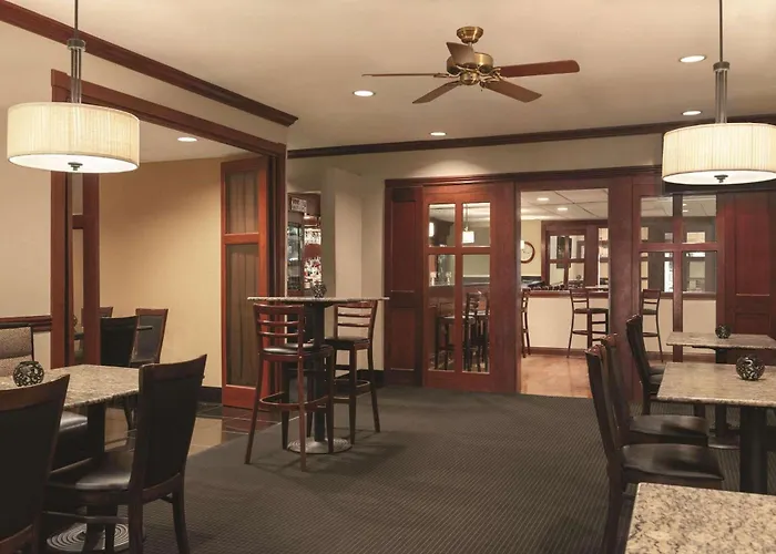 Hotel Radisson & Conference Center 4*