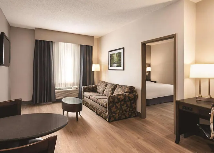 Radisson & Conference Center Hotel Rockford
