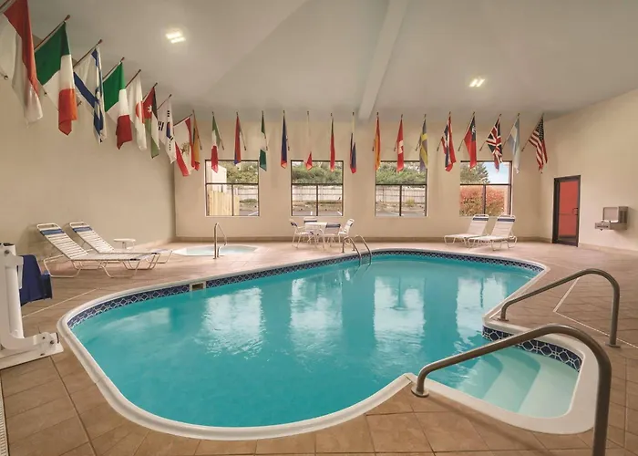 Hotel Radisson & Conference Center 4*
