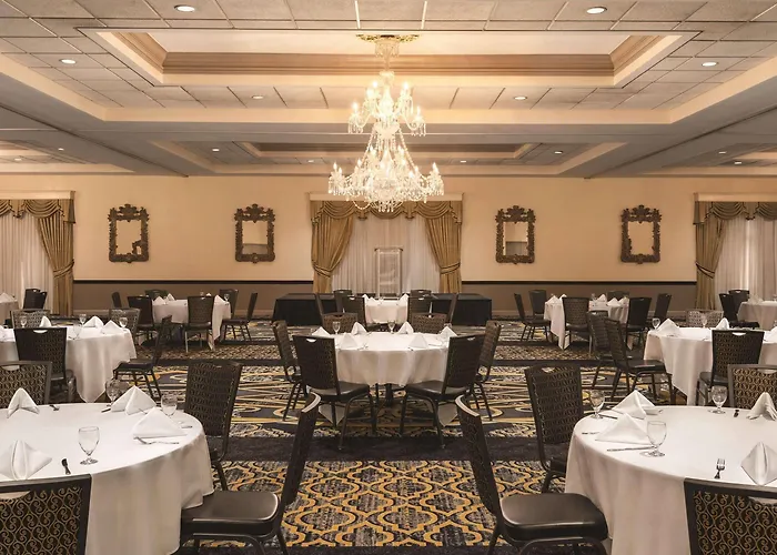 Hotel Radisson & Conference Center 4*