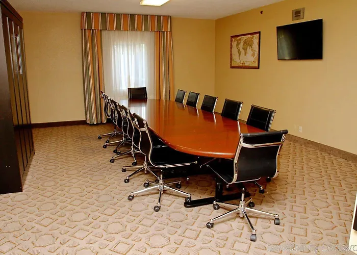 Hotel Radisson & Conference Center 4*